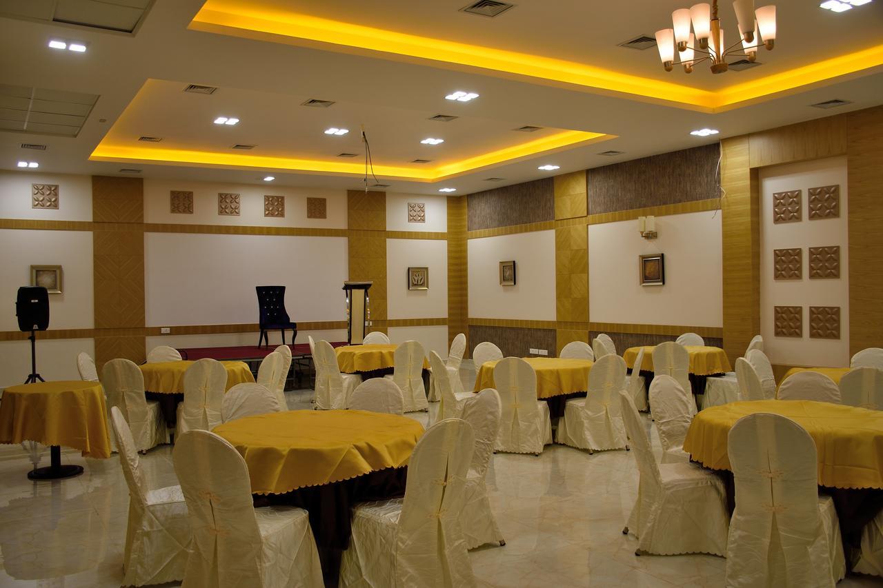 Hotel Laya Inn Ariyalur Bagian luar foto