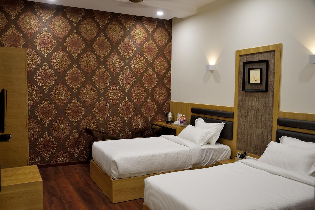 Hotel Laya Inn Ariyalur Bagian luar foto