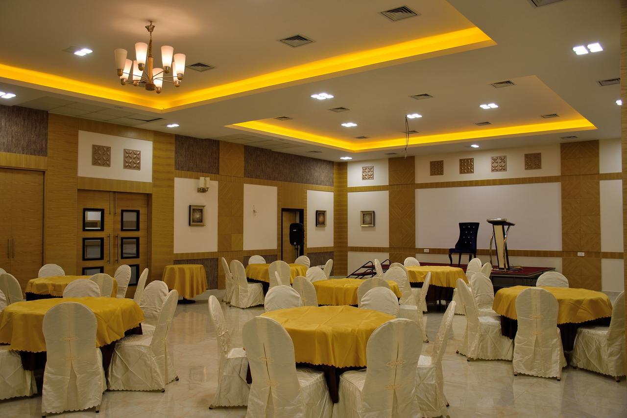 Hotel Laya Inn Ariyalur Bagian luar foto