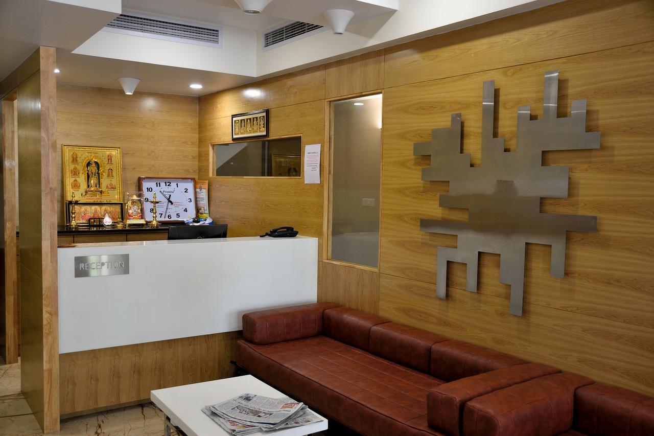 Hotel Laya Inn Ariyalur Bagian luar foto