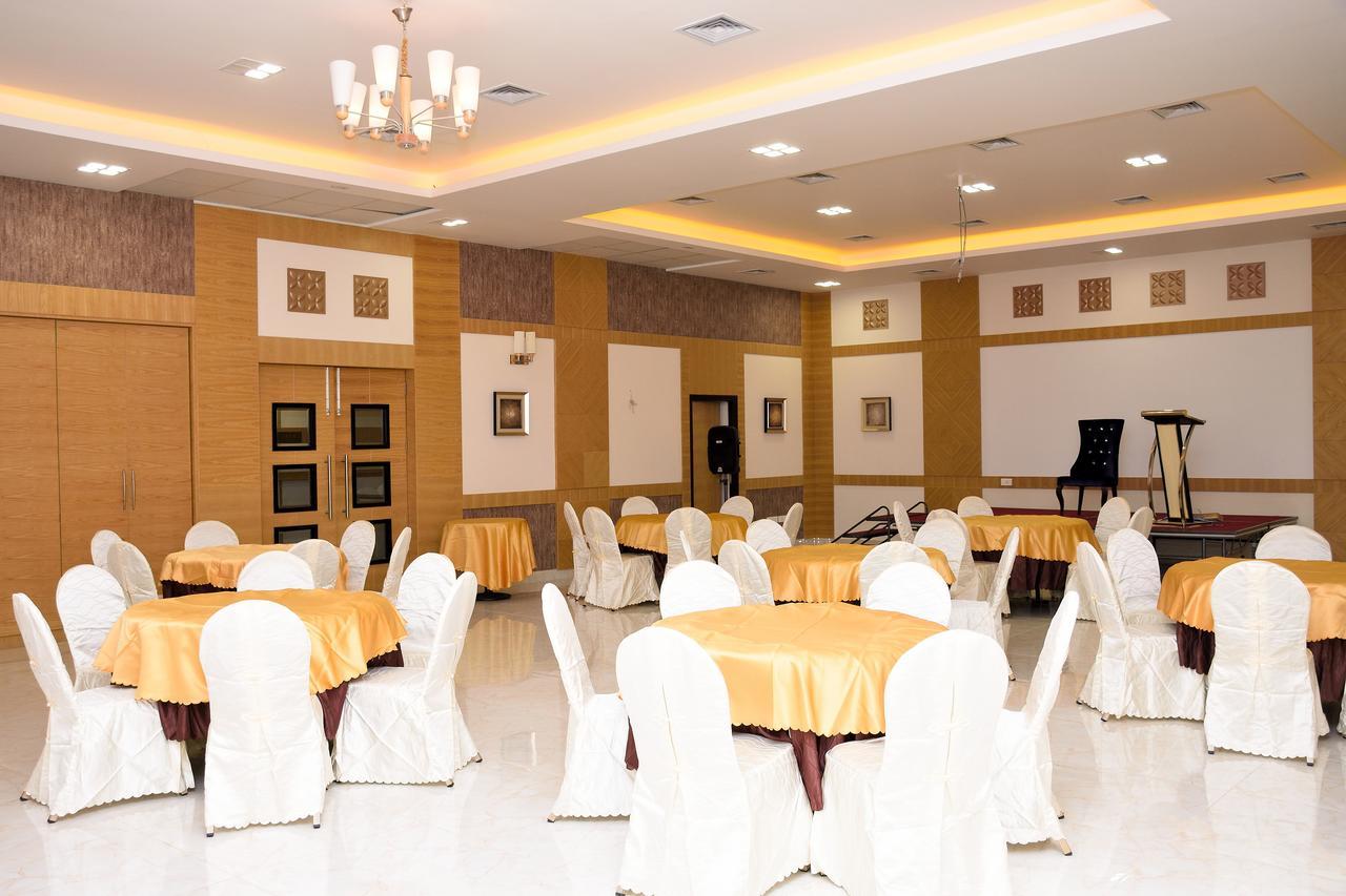 Hotel Laya Inn Ariyalur Bagian luar foto